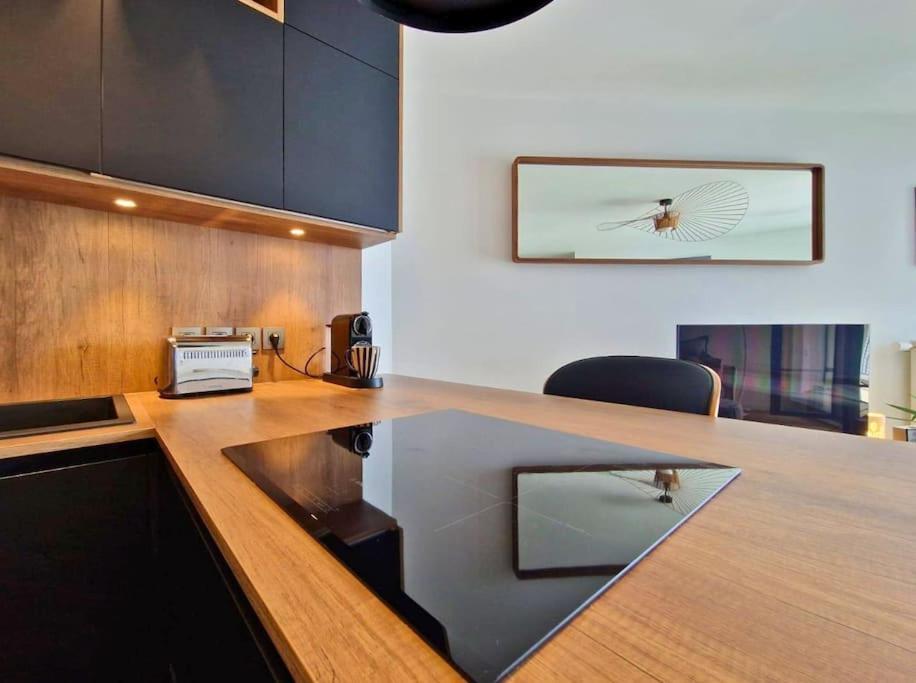 Sublime Appartement 4 Etoiles Neuf T3 Aputeaux 61M2 Proche La Defense, 10M2 De Terrasse Avec Magnifique Vue Exteriör bild